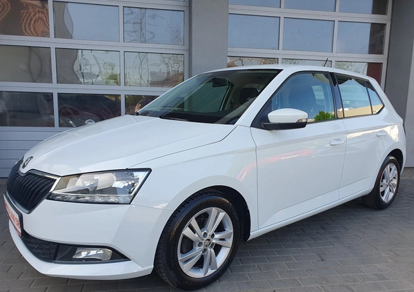 Skoda Fabia cena 48900 przebieg: 64003, rok produkcji 2021 z Warszawa małe 529